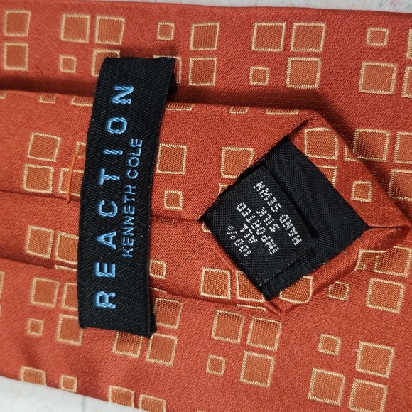 Kenneth Cole Reaction Rustic Silk Dress Necktie - Picture 5 of 7